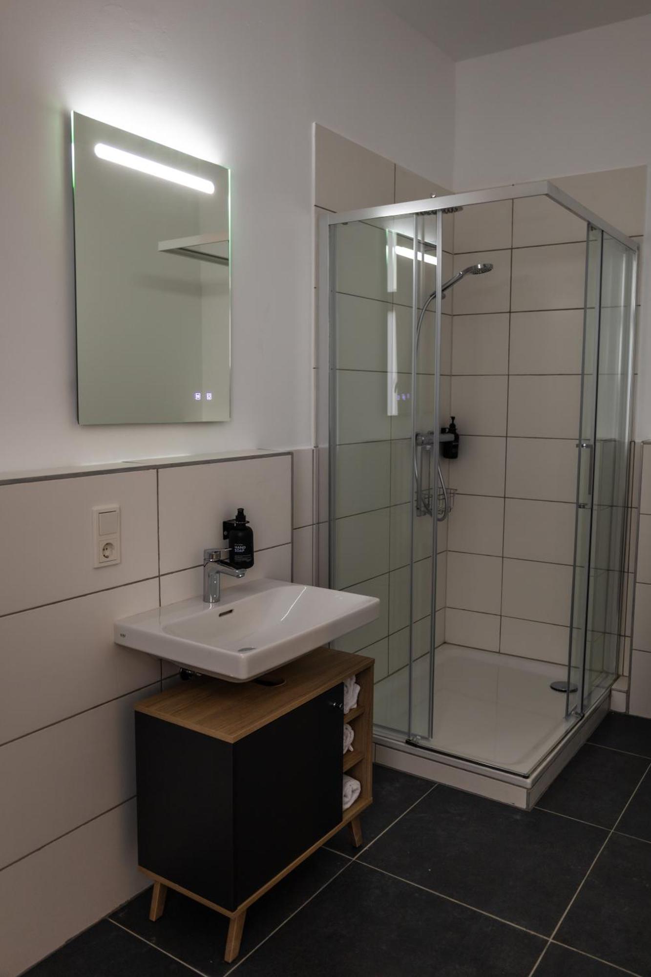 Hln Apartments Am Bahnhof Saarbrücken Eksteriør bilde