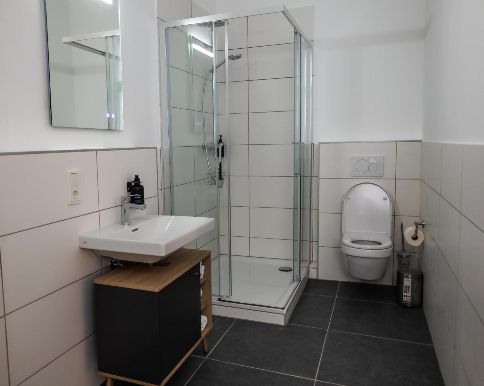 Hln Apartments Am Bahnhof Saarbrücken Eksteriør bilde