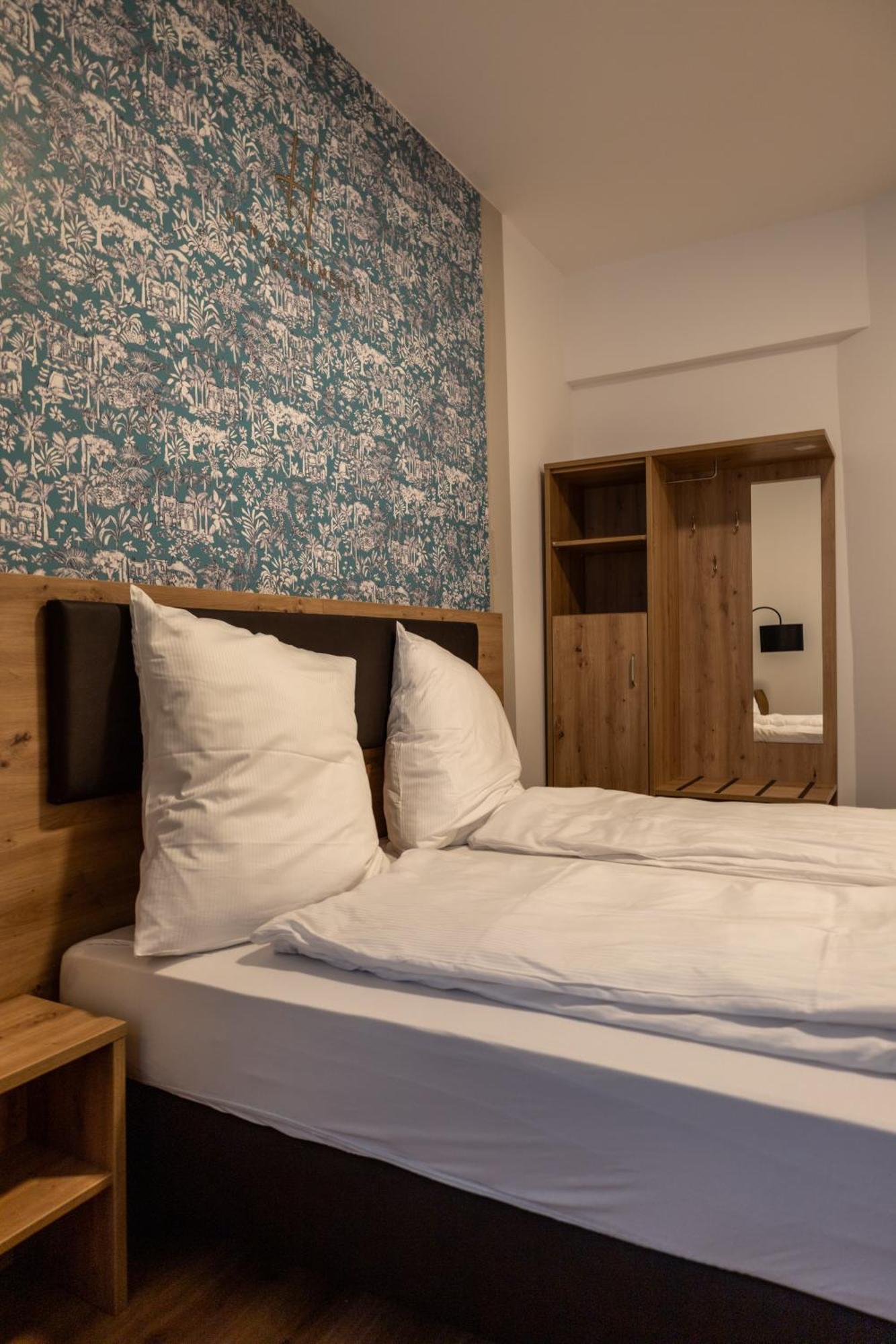 Hln Apartments Am Bahnhof Saarbrücken Eksteriør bilde